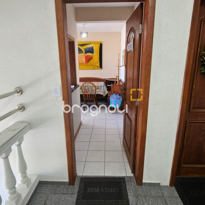 Apartamento com 62m², 2 quartos, 1 garagem, no bairro Capoeiras em Florianópolis