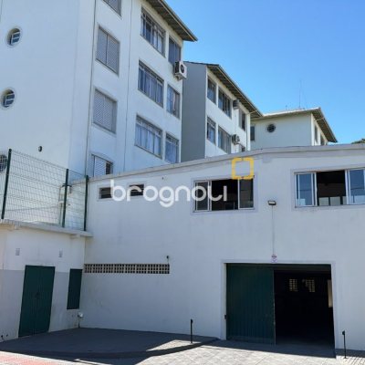 Apartamento com 62m², 2 quartos, 1 garagem, no bairro Capoeiras em Florianópolis