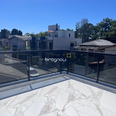 Casa com 148m², 2 quartos (sendo 2 suítes), 2 garagens, no bairro Ingleses em Florianópolis