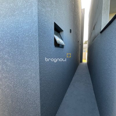 Casa com 148m², 2 quartos (sendo 2 suítes), 2 garagens, no bairro Ingleses em Florianópolis
