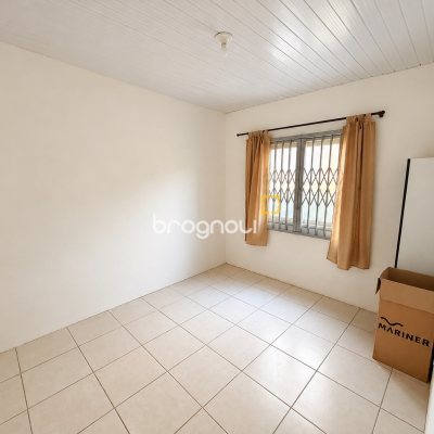 Casa com 400m², 2 quartos, 2 garagens, no bairro Balneário em Florianópolis