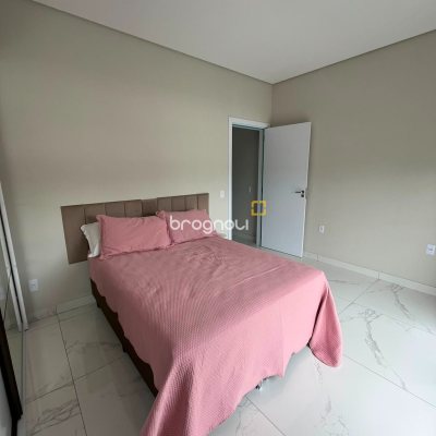 Casa com 170m², 3 quartos (sendo 1 suíte), 2 garagens, no bairro Ingleses em Florianópolis