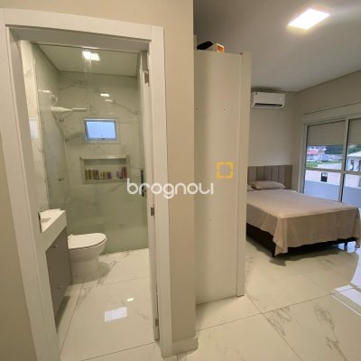 Casa com 170m², 3 quartos (sendo 1 suíte), 2 garagens, no bairro Ingleses em Florianópolis