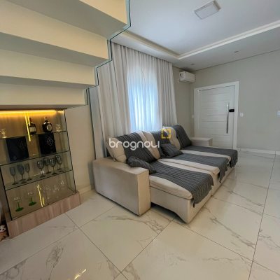 Casa com 170m², 3 quartos (sendo 1 suíte), 2 garagens, no bairro Ingleses em Florianópolis