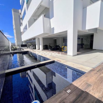 Apartamento com 90m², 3 quartos (sendo 1 suíte), 2 garagens, no bairro Barreiros em São José