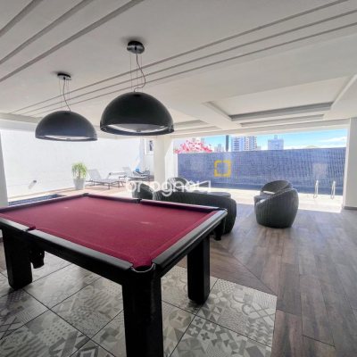 Apartamento com 90m², 3 quartos (sendo 1 suíte), 2 garagens, no bairro Barreiros em São José