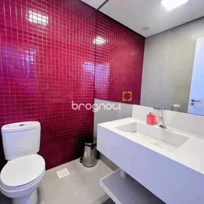 Apartamento com 90m², 3 quartos (sendo 1 suíte), 2 garagens, no bairro Barreiros em São José