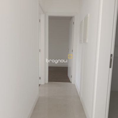 Apartamento com 75m², 2 quartos (sendo 1 suíte), 1 garagem, no bairro Kobrasol em São José