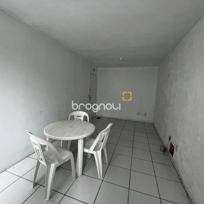 Apartamento com 55m², 2 quartos, no bairro Centro em Florianópolis