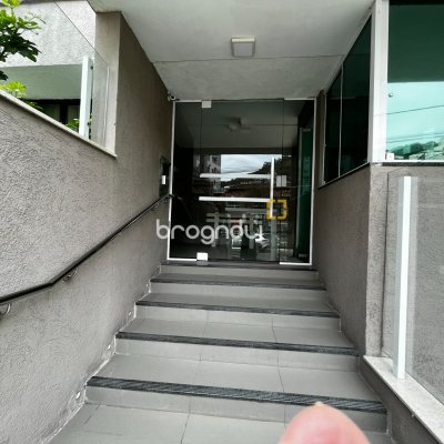 Apartamento com 55m², 2 quartos, no bairro Centro em Florianópolis
