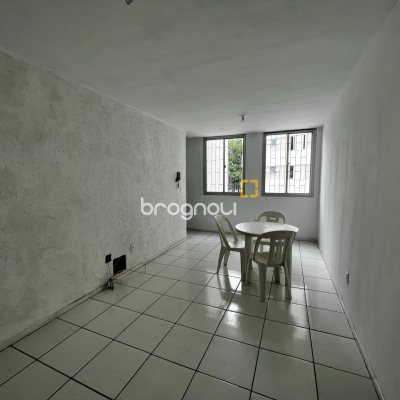 Apartamento com 55m², 2 quartos, no bairro Centro em Florianópolis