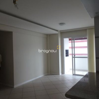 Apartamento com 71m², 2 quartos (sendo 1 suíte), 1 garagem, no bairro Trindade em Florianópolis