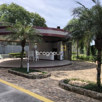 Apartamento com 71m², 2 quartos (sendo 1 suíte), 1 garagem, no bairro Trindade em Florianópolis