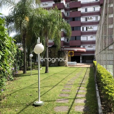 Apartamento com 71m², 2 quartos (sendo 1 suíte), 1 garagem, no bairro Trindade em Florianópolis