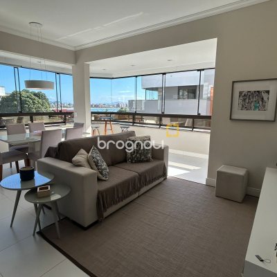 Apartamento com 81m², 2 quartos (sendo 1 suíte), 1 garagem, no bairro Jurerê em Florianópolis