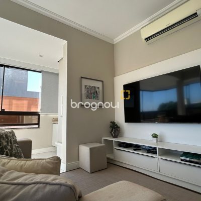 Apartamento com 81m², 2 quartos (sendo 1 suíte), 1 garagem, no bairro Jurerê em Florianópolis