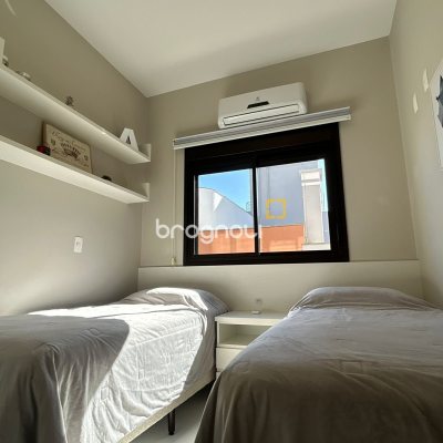 Apartamento com 81m², 2 quartos (sendo 1 suíte), 1 garagem, no bairro Jurerê em Florianópolis
