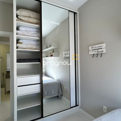 Apartamento com 81m², 2 quartos (sendo 1 suíte), 1 garagem, no bairro Jurerê em Florianópolis