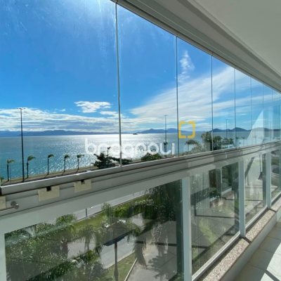 Apartamento com 136m², 3 quartos (sendo 1 suíte), 2 garagens, no bairro Agronômica em Florianópolis