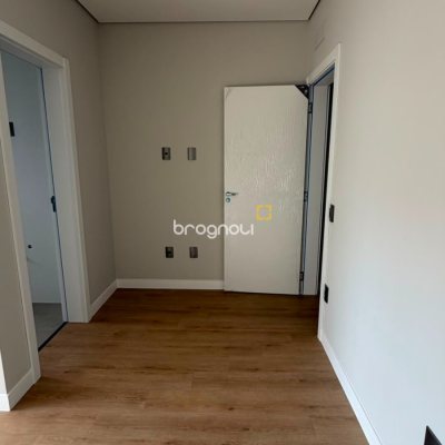 Casa de Condomínio com 200m², 4 quartos (sendo 4 suítes), 4 garagens, no bairro Beira Rio em Biguaçu