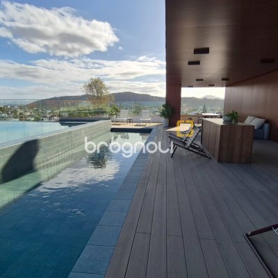 Apartamento com 151m², 3 quartos (sendo 3 suítes), 2 garagens, no bairro Jurerê Internacional em Florianópolis