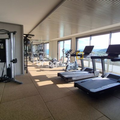 Apartamento com 151m², 3 quartos (sendo 3 suítes), 2 garagens, no bairro Jurerê Internacional em Florianópolis