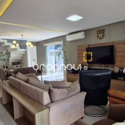 Casa de Condomínio com 183m², 3 quartos (sendo 2 suítes), 2 garagens, no bairro Vargem Grande em Florianópolis