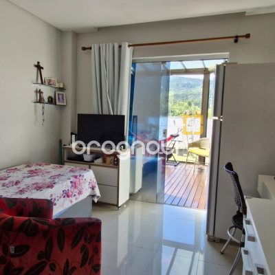 Casa de Condomínio com 183m², 3 quartos (sendo 2 suítes), 2 garagens, no bairro Vargem Grande em Florianópolis
