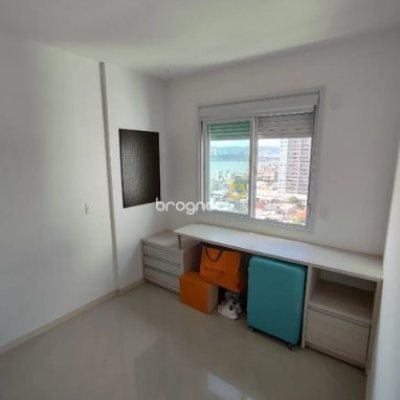 Apartamento com 76m², 2 quartos (sendo 1 suíte), 1 garagem, no bairro Estreito em Florianópolis