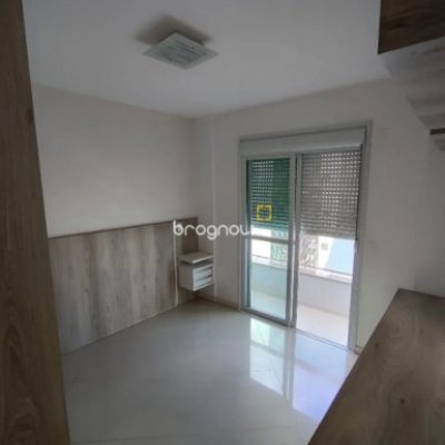 Apartamento com 76m², 2 quartos (sendo 1 suíte), 1 garagem, no bairro Estreito em Florianópolis