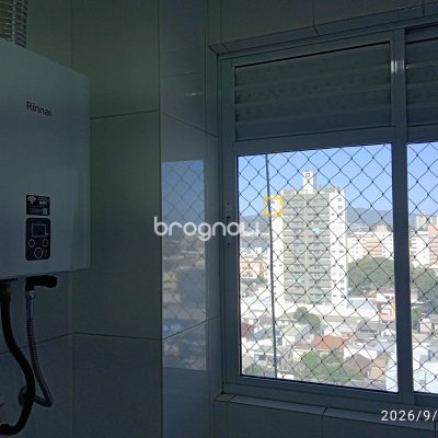 Apartamento com 76m², 2 quartos (sendo 1 suíte), 1 garagem, no bairro Estreito em Florianópolis