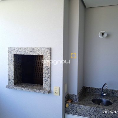 Apartamento com 76m², 2 quartos (sendo 1 suíte), 1 garagem, no bairro Estreito em Florianópolis