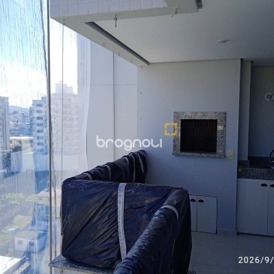 Apartamento com 76m², 2 quartos (sendo 1 suíte), 1 garagem, no bairro Estreito em Florianópolis