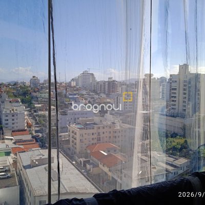 Apartamento com 76m², 2 quartos (sendo 1 suíte), 1 garagem, no bairro Estreito em Florianópolis