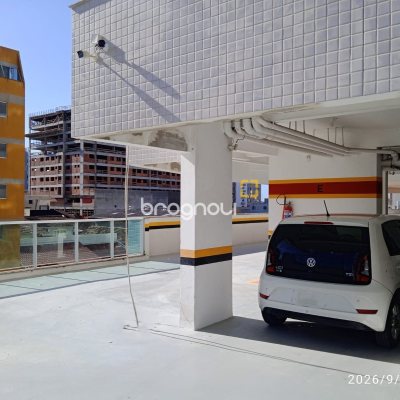 Apartamento com 76m², 2 quartos (sendo 1 suíte), 1 garagem, no bairro Estreito em Florianópolis