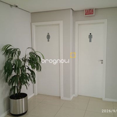 Apartamento com 76m², 2 quartos (sendo 1 suíte), 1 garagem, no bairro Estreito em Florianópolis