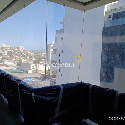 Apartamento com 76m², 2 quartos (sendo 1 suíte), 1 garagem, no bairro Estreito em Florianópolis