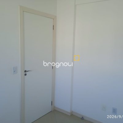 Apartamento com 76m², 2 quartos (sendo 1 suíte), 1 garagem, no bairro Estreito em Florianópolis
