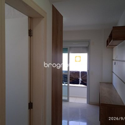 Apartamento com 76m², 2 quartos (sendo 1 suíte), 1 garagem, no bairro Estreito em Florianópolis