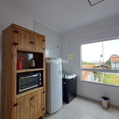 Apartamento com 58m², 2 quartos (sendo 1 suíte), 1 garagem, no bairro Santinho em Florianópolis
