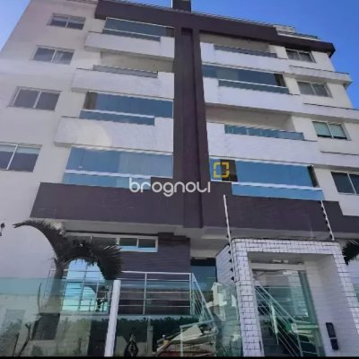 Apartamento com 66m², 2 quartos (sendo 1 suíte), 2 garagens, no bairro Pagani em Palhoça
