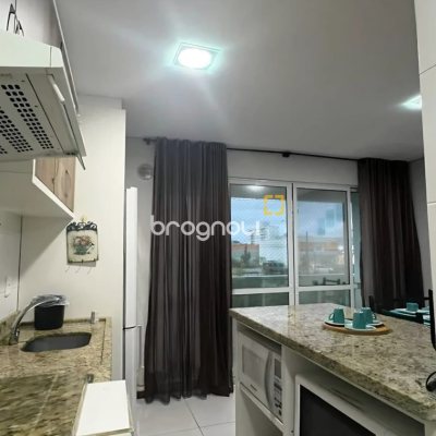 Apartamento com 66m², 2 quartos (sendo 1 suíte), 2 garagens, no bairro Pagani em Palhoça