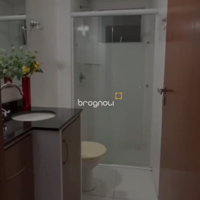 Apartamento com 66m², 2 quartos (sendo 1 suíte), 2 garagens, no bairro Pagani em Palhoça