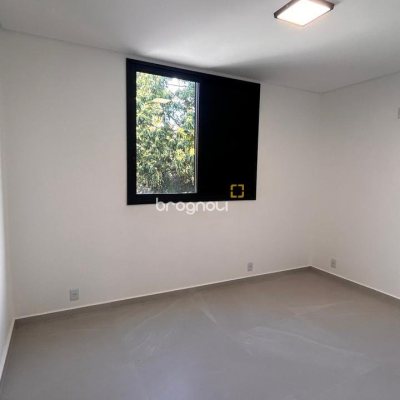 Casa com 134m², 3 quartos (sendo 1 suíte), 2 garagens, no bairro Ingleses em Florianópolis