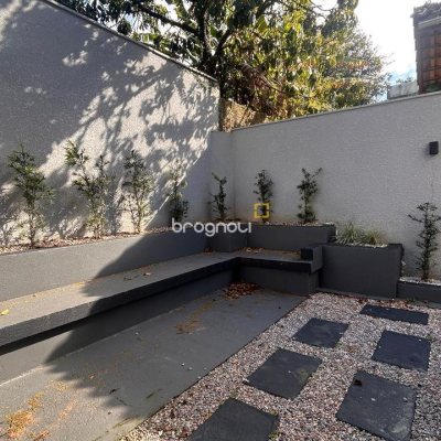 Casa com 134m², 3 quartos (sendo 1 suíte), 2 garagens, no bairro Ingleses em Florianópolis