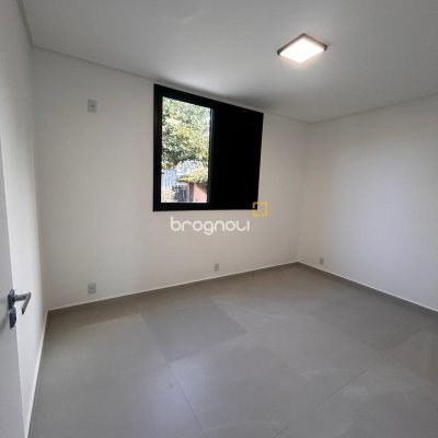 Casa com 134m², 3 quartos (sendo 1 suíte), 2 garagens, no bairro Ingleses em Florianópolis