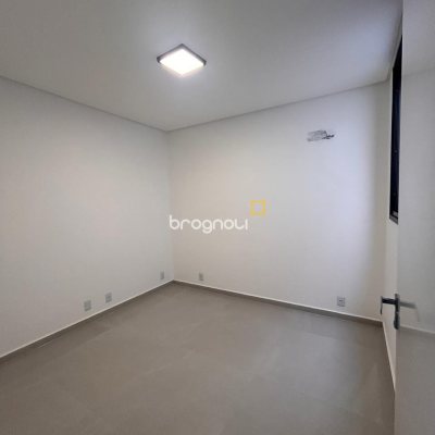 Casa com 134m², 3 quartos (sendo 1 suíte), 2 garagens, no bairro Ingleses em Florianópolis