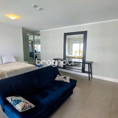 Apartamento com 54m², 1 quarto, 1 garagem, no bairro Centro em Florianópolis