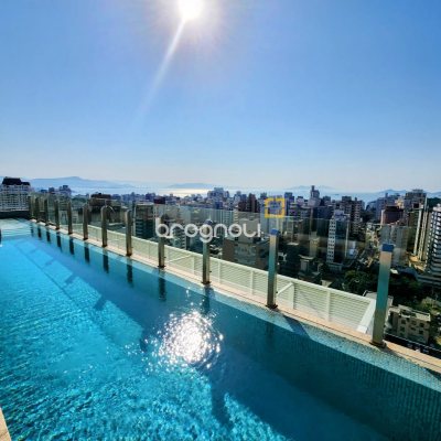 Apartamento com 54m², 1 quarto, 1 garagem, no bairro Centro em Florianópolis