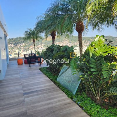 Apartamento com 54m², 1 quarto, 1 garagem, no bairro Centro em Florianópolis